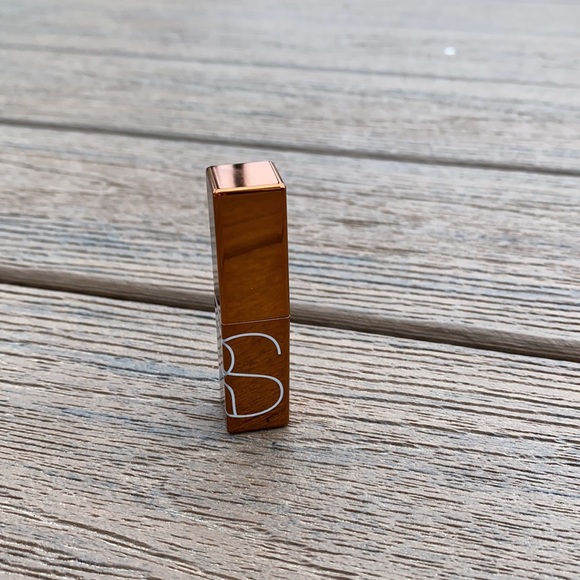 Nars bronzing powder and Afterglow Lip balm. - Picture 2 of 8